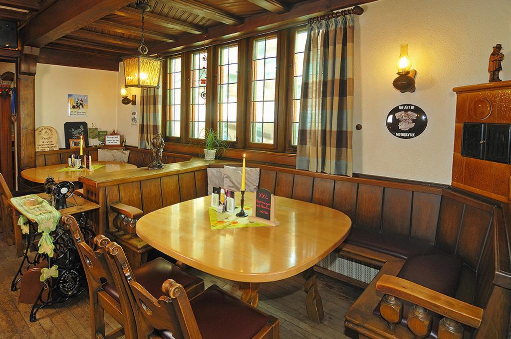 Beim Holzschnitzer Hotel Dreis-Brück Buitenkant foto