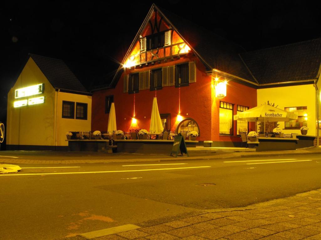 Beim Holzschnitzer Hotel Dreis-Brück Buitenkant foto