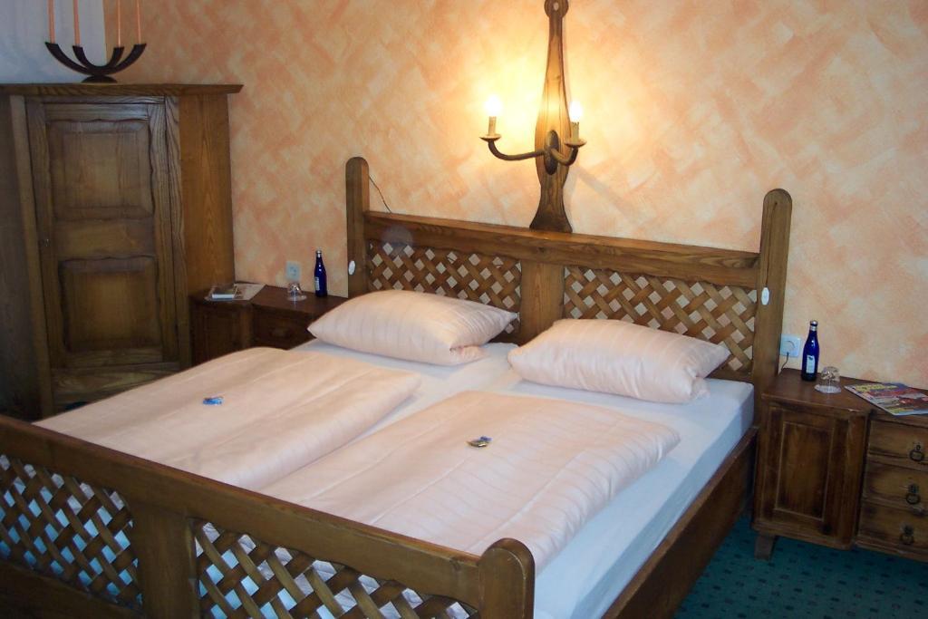 Beim Holzschnitzer Hotel Dreis-Brück Kamer foto